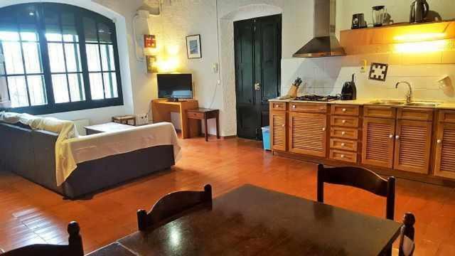 Casa rural alquiler íntegro Cal Sisco para 15 personas Vilamaniscle Exterior foto